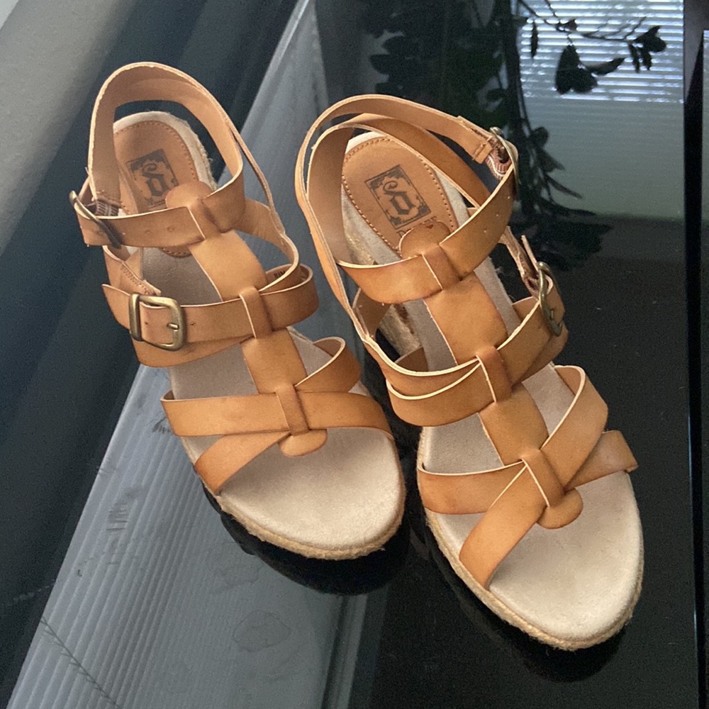 DECREE TAN STRAPPY ESPADRILLE SANDALS